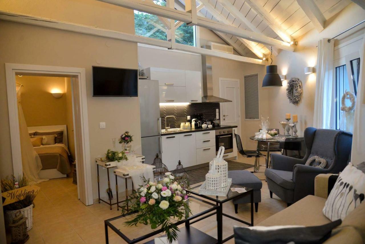 Meni Sweet Luxury Home Volos Buitenkant foto